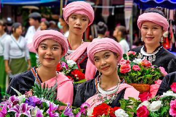 Thai Lue Festival Chiang Kham - Bild 1