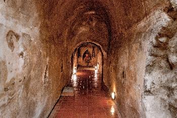 Wat Umong Tunneltempel - Bilder von Gerhard Veer - Bild 4 - mit freundlicher Genehmigung von Veer 