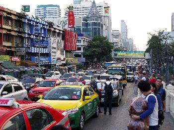 Bild Bangkok Taxis drfen Gepckgebhren erheben