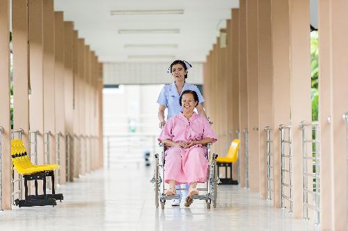Gste zahlen als Patienten 30% Auslnderaufschlag - Reisenews Thailand - Bild 1