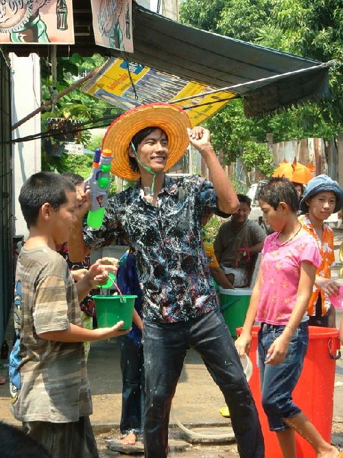 Songkran, das thailndische Neujahrsfest soll stattfinden - Reisenews Thailand - Bild 2