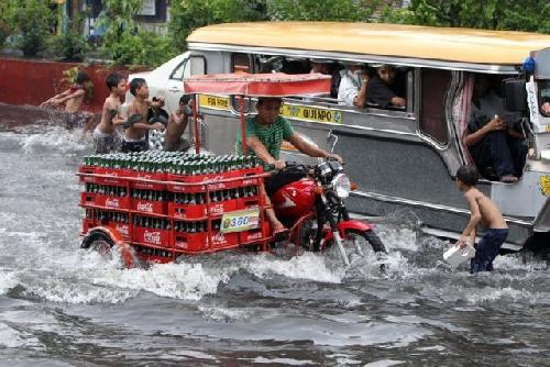 Bild berschwemmungen dauern an - weitere Regenflle erwartet