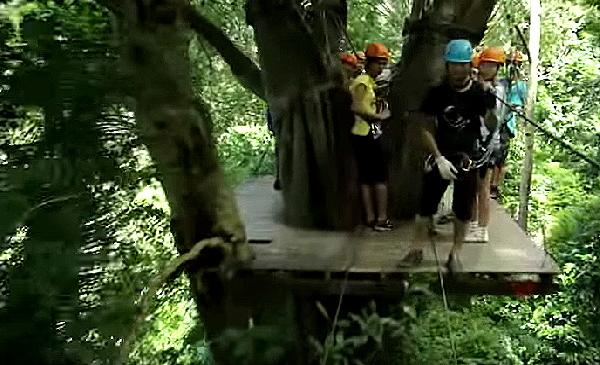 Video Flying Hanuman Extreme Ziplining