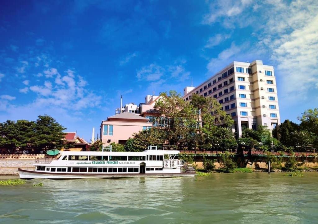 Krungsri River Hotel