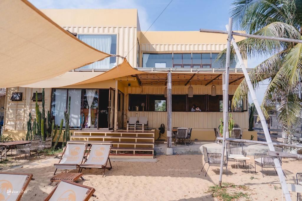 Demi Beach Concept