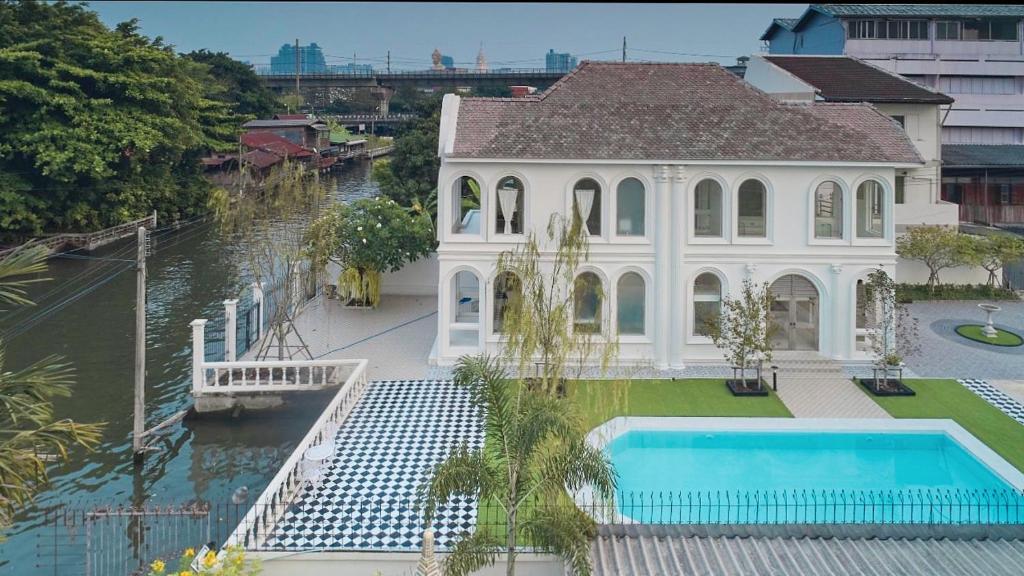 Arpo Pool Villa Riverside Bangkok