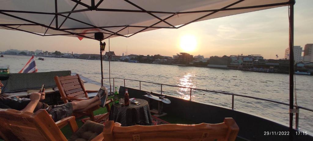 Sabai Sabai Liveaboard Bangkok