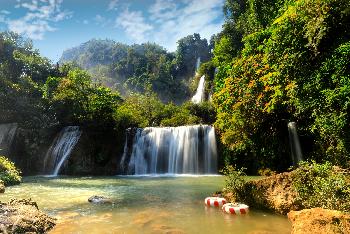 Thi Lo Su Wasserfall - Bild 1 - mit freundlicher Genehmigung von Depositphotos 