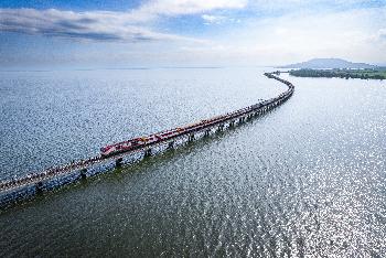 Bahnfahren in Thailand - immer ein Erlebnis Bild 5 -  - mit freundlicher Genehmigung von Depositphotos 
