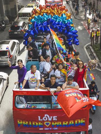 Bangkoks LGBTQ+ & Pride Parade - Bild 1 - mit freundlicher Genehmigung von Depositphotos 
