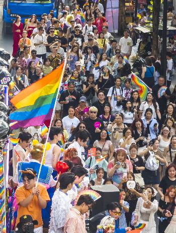 Bangkoks LGBTQ+ & Pride Parade - Bild 2 - mit freundlicher Genehmigung von Depositphotos 