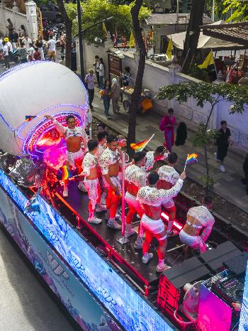 Bangkoks LGBTQ+ & Pride Parade - Bild 4 - mit freundlicher Genehmigung von Depositphotos 