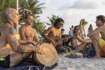 Beach Music Phangan Island - Bild 6 - mit freundlicher Genehmigung von Depositphotos 