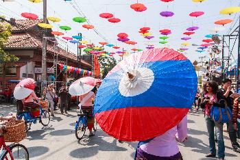 Bo Sang Umbrella Festival - Bild 1 - mit freundlicher Genehmigung von Depositphotos 