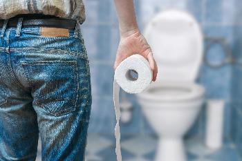 Bum Gun or Paper - Bild 1 - mit freundlicher Genehmigung von Depositphotos