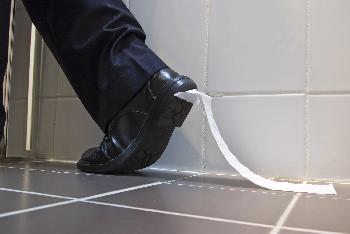 Bum Gun or Paper - Bild 4 - mit freundlicher Genehmigung von Depositphotos