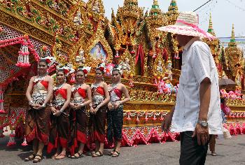 Bun Bang Fai Festivals - Bild 4