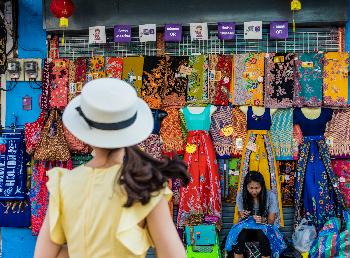 Buntes Einkaufsparadies Phuket - Bild 2 - mit freundlicher Genehmigung von Depositphotos 