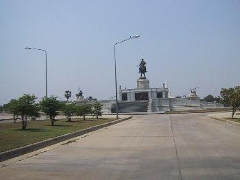 Zoom Die Tempel von Ayutthaya - Bild 7