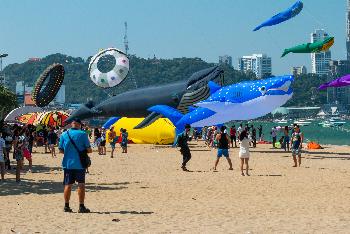 Drachenfestival: Pattaya Kite On The Beach - Bild 2 - mit freundlicher Genehmigung von  