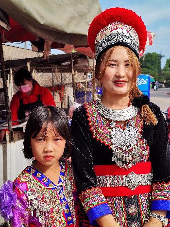 Herzlichkeit der Menschen in Chiang Kham - Bild 2 - mit freundlicher Genehmigung von Veer 