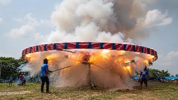 Kalasin Bun Bang Fai Talai Lan - Bild 3