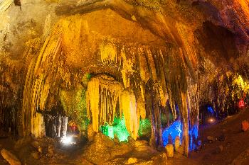 Khao Bin Cave - Bild 3 - mit freundlicher Genehmigung von Depositphotos 
