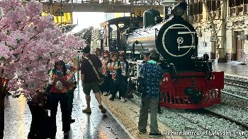 Klassische Loks im Hua Lampong Bahnhof - Bild 10