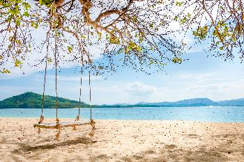 Zoom Koh Rang Yai