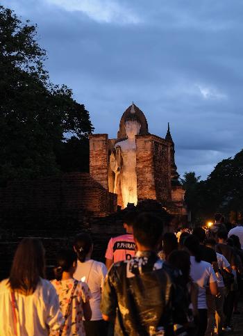 Light up the Night - Sukhothai - Bild 6 - mit freundlicher Genehmigung von  