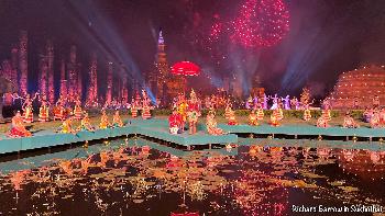 Loy Kratong in Phitsanulok - Bilder von Richard Barrow - Bild 6
