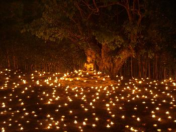 Makha Bucha Vollmondfest - Bild 1