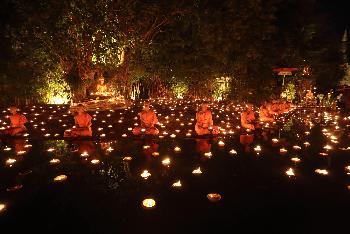 Makha Bucha Vollmondfest - Bild 2