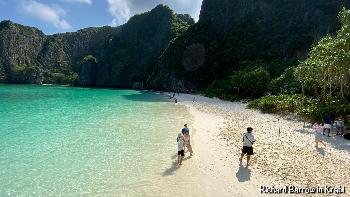 Maya Bay auf Koh Phiphi Lay - Bilder von Richard Barrow - Bild 9 - mit freundlicher Genehmigung von Richard Barrow 