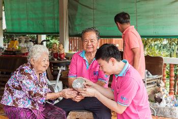 Muttertag in Thailand - Bild 3 - mit freundlicher Genehmigung von Depositphotos 