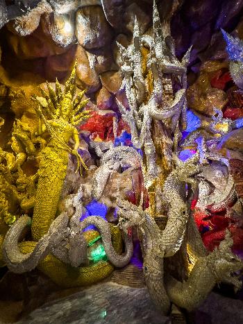 Naga H�hle des Wat Maneewong - Bild 4 - mit freundlicher Genehmigung von Depositphotos 