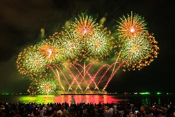 Pattaya Feuerwerksfestival - Bild 6 - mit freundlicher Genehmigung von  