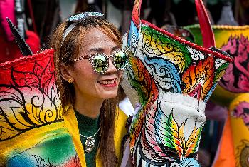 Phi Ta Kon Maskenfestival 1 - Phi Ta Khon Festival mit Bildern von Gerhard Veer - Bild 1 - mit freundlicher Genehmigung von Depositphotos 