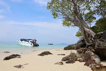 PhiPhi Islands - Nebensaison - Bild 4 - mit freundlicher Genehmigung von Depositphotos
