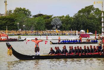 Royal Barge Procession by Royal Photografic - Bild 4 - mit freundlicher Genehmigung von Depositphotos