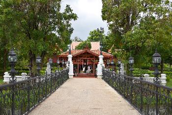 Royal Blossom Tour Kanchanaburi - Bild 2 - mit freundlicher Genehmigung von Richard Barrow 