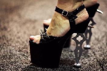 Schuhe, die du garantiert wiederfindest Bild 4 - 