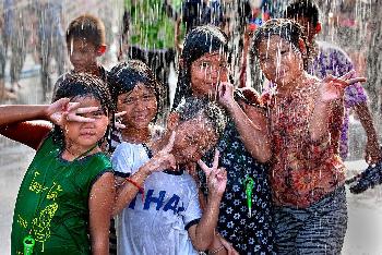 Songkran im Isaan - vllig ohne Touristen - Bilder von Gerhard Veer - Bild 1 - mit freundlicher Genehmigung von  