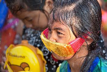 Songkran im Isaan - vllig ohne Touristen - Bilder von Gerhard Veer - Bild 15 - mit freundlicher Genehmigung von  