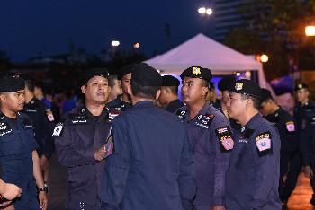 Thailand Uniformen Bild 4 - - mit freundlicher Genehmigung von Depositphotos