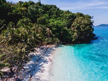 Wai Island Drone - Bild 1 - mit freundlicher Genehmigung von Depositphotos 