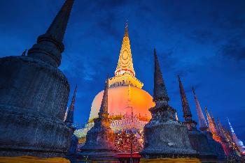 Wat Phra Mahathat - Bild 5 - mit freundlicher Genehmigung von Depositphotos 