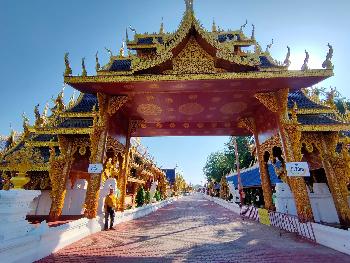 Wat Pipat Mongkol - Bilder von Gerhard Veer - Bild 2