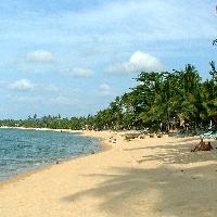 Relaxter und wenig besuchter Strand im Norden von Samui