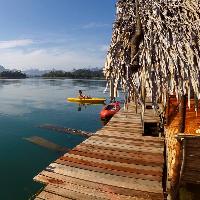 Reiseziele Resorts im Khao Sok Nationalpark und am Khao Sok Staudamm Resorts im Khao Sok Nationalpark und am Khao Sok Staudamm